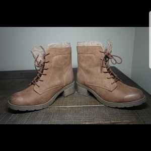 UNIVERSAL THREAD | Booties